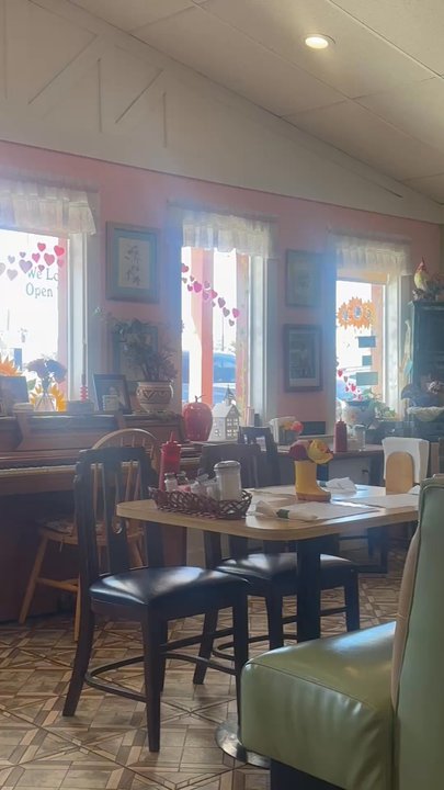 Hometown Country Kitchen - Comfort Food Near Me - Henderson, Nevada