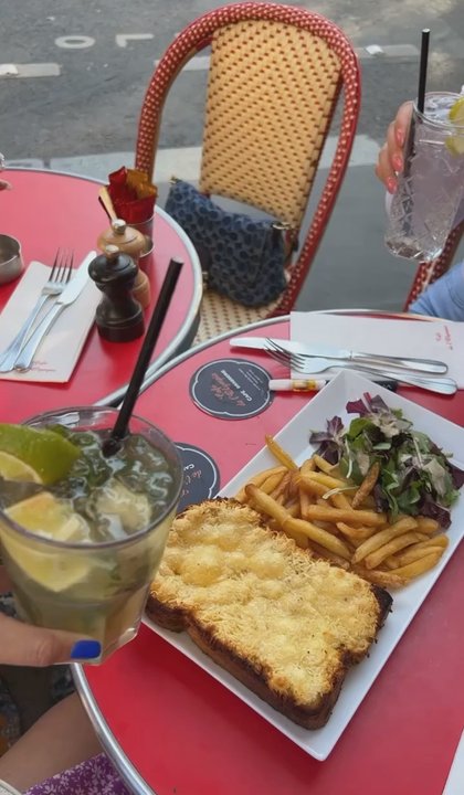 Cafe de l'Olympia - Cocktails and Croque Monsieur - Patisserie/Cake Shop Near Me - Paris, 75