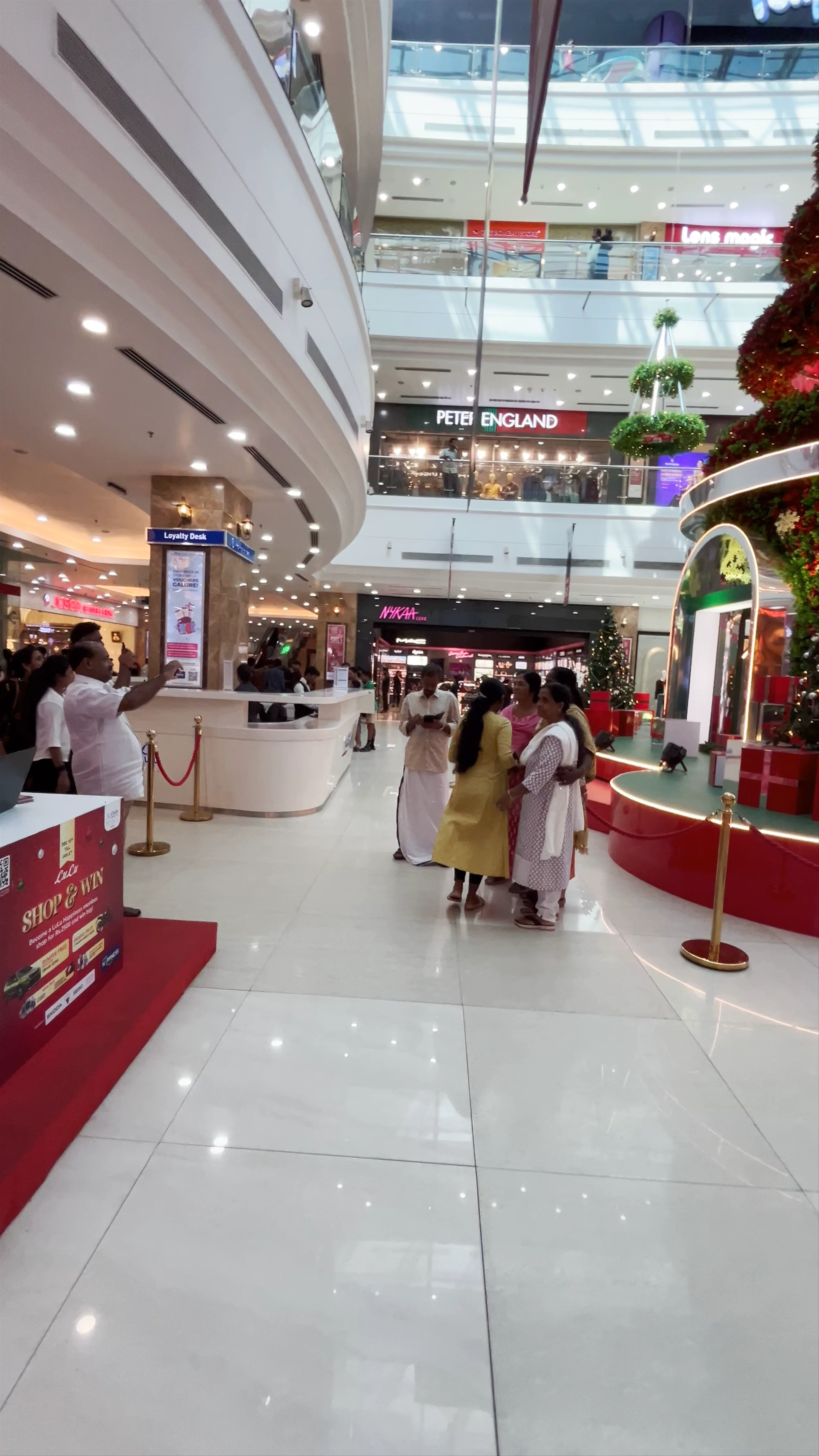 Lulu Mall, Edappally Junction, Nethaji Nagar, Edappally, Ernakulam, Kerala, India