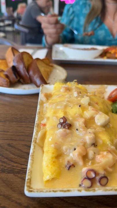 Madres Brunch - Ensenada Omlette - Breakfast & Brunch Near Me - Corona, California
