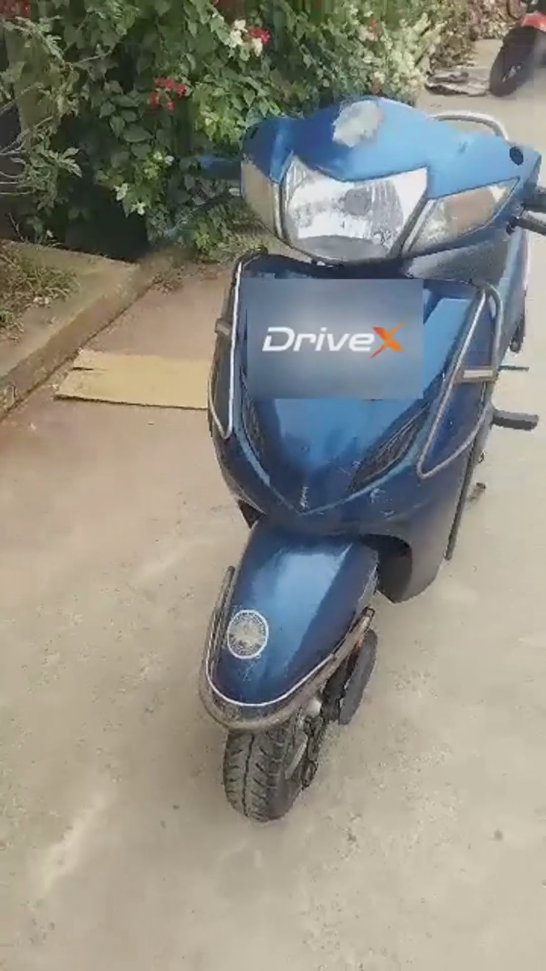 Walk-around video thumbnail