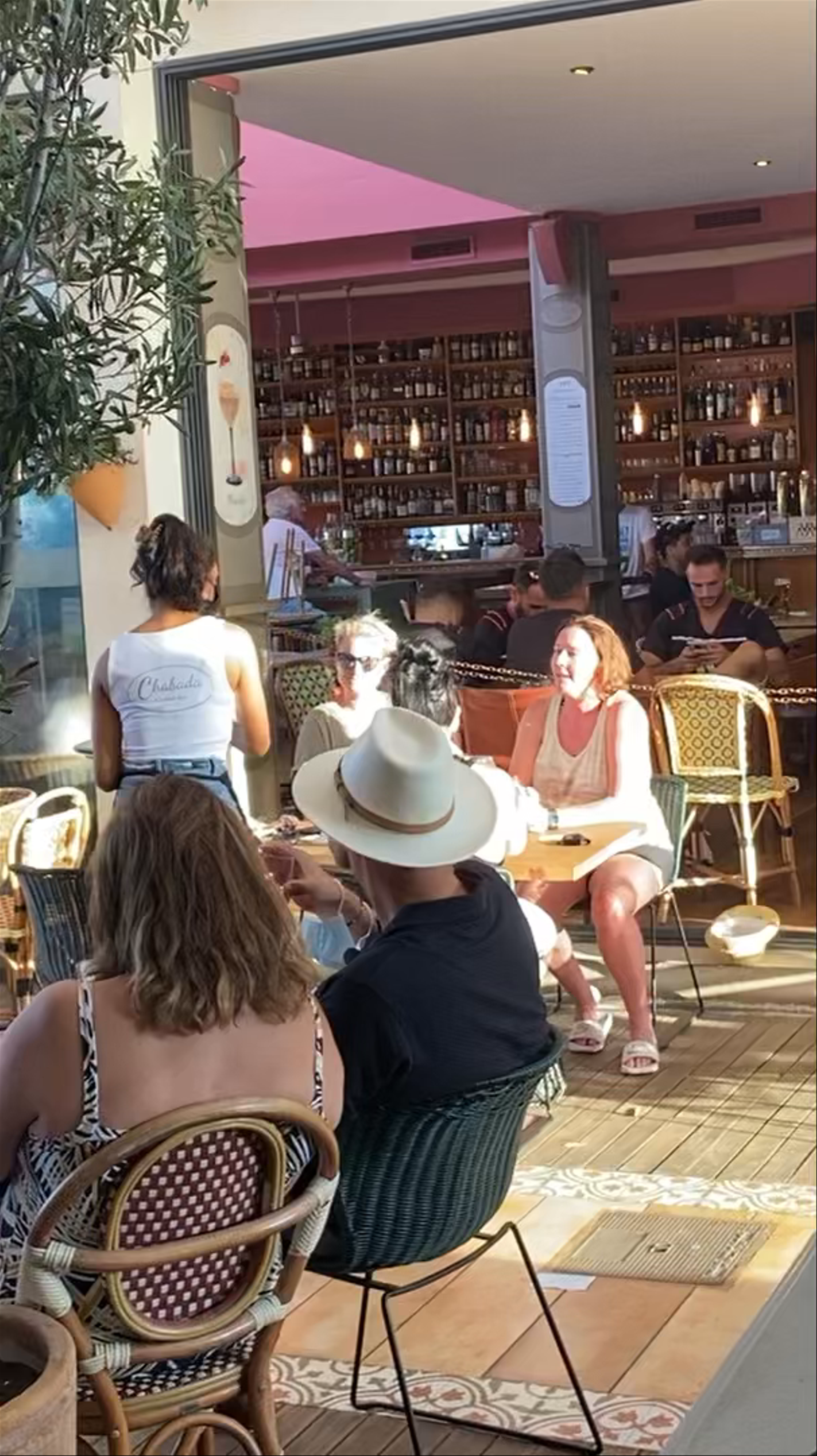 Chabada: Vibrant Café Life in Jávea, Spain