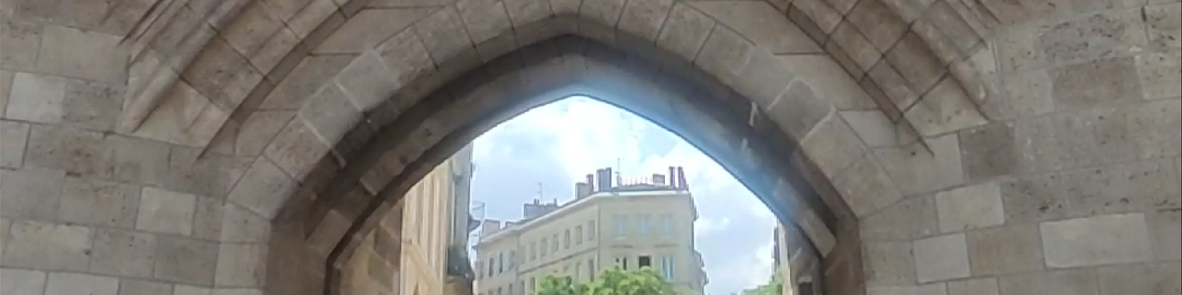 Porte Cailhau