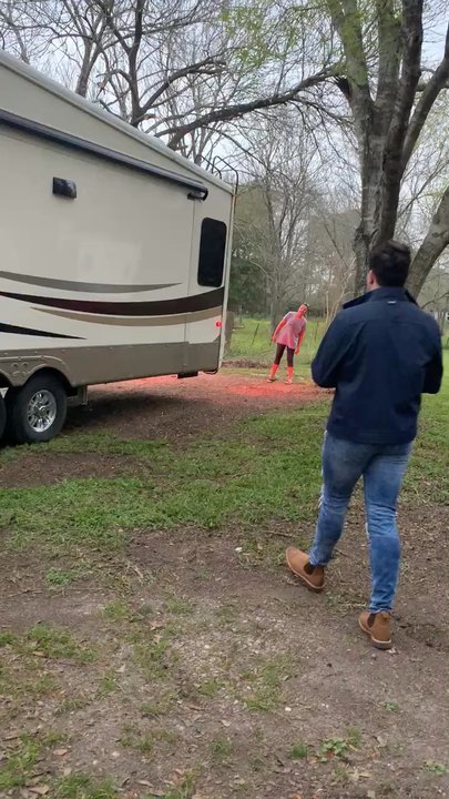 Rossi Properties - RV moving in the Rossi RV park - RV Parks Near Me - Manvel, Texas