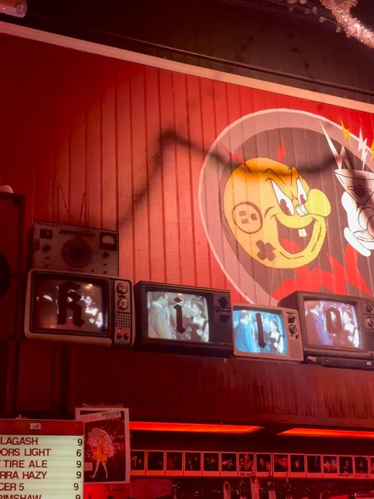 Kilowatt - Decor - Dive Bars Near Me - San Francisco, California