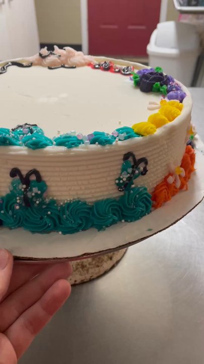 Arnie's Place - Special Order 'Taylor Swift' ice cream cake - Barbeque Near Me - Concord, New Hampshire