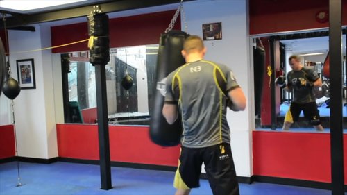 Ultimate 20 Minute Heavy Bag Workout 1
