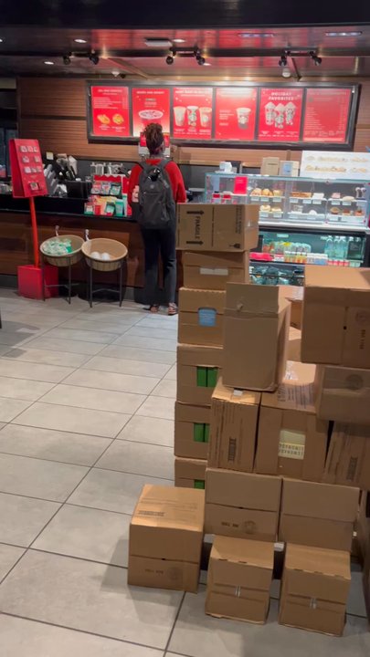 Starbucks - Lobby - Coffee & Tea Near Me - Clarksville, Tennessee