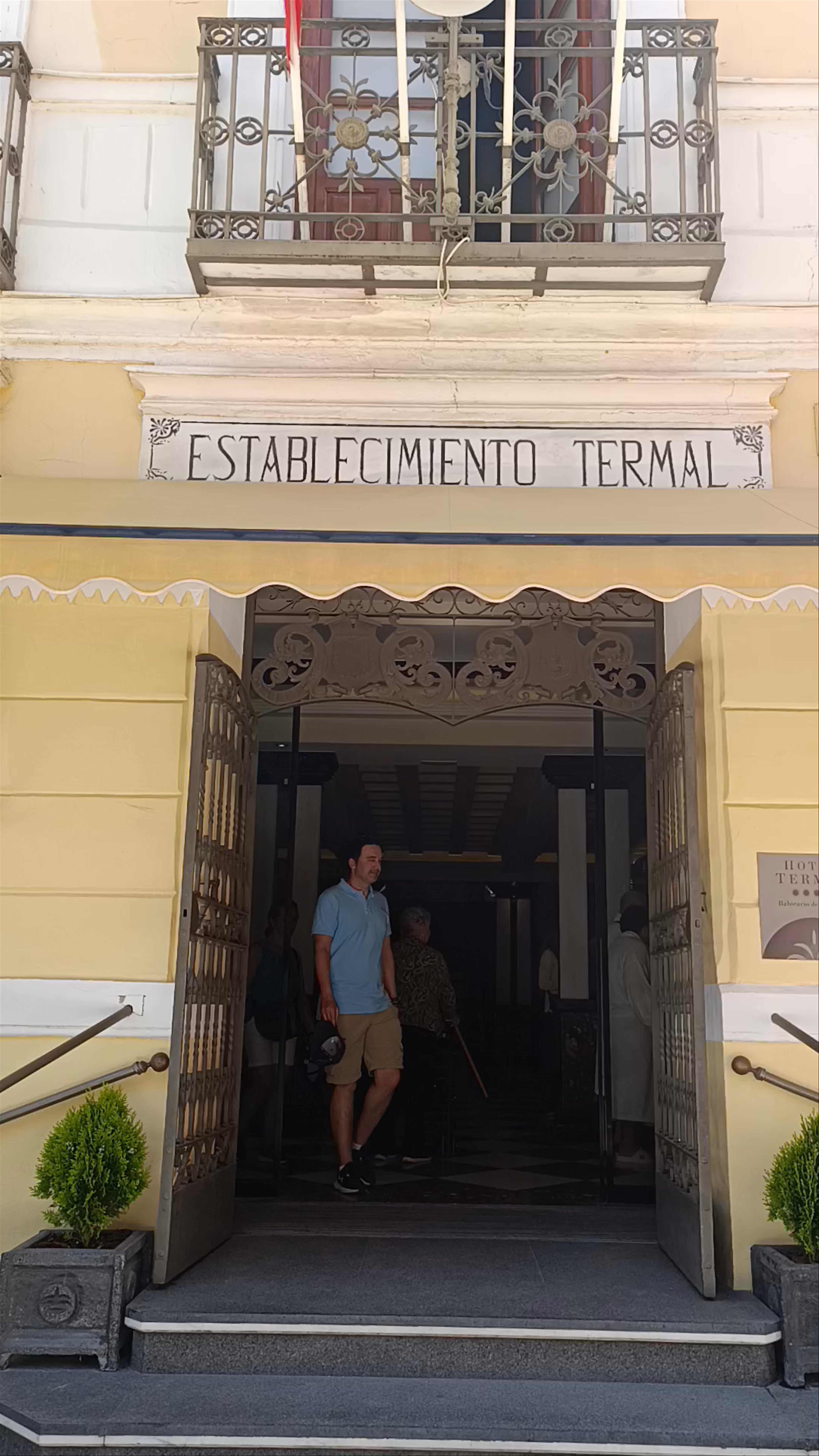 Hotel Termas | Balneario de Archena: Historic Thermal Spa Escape