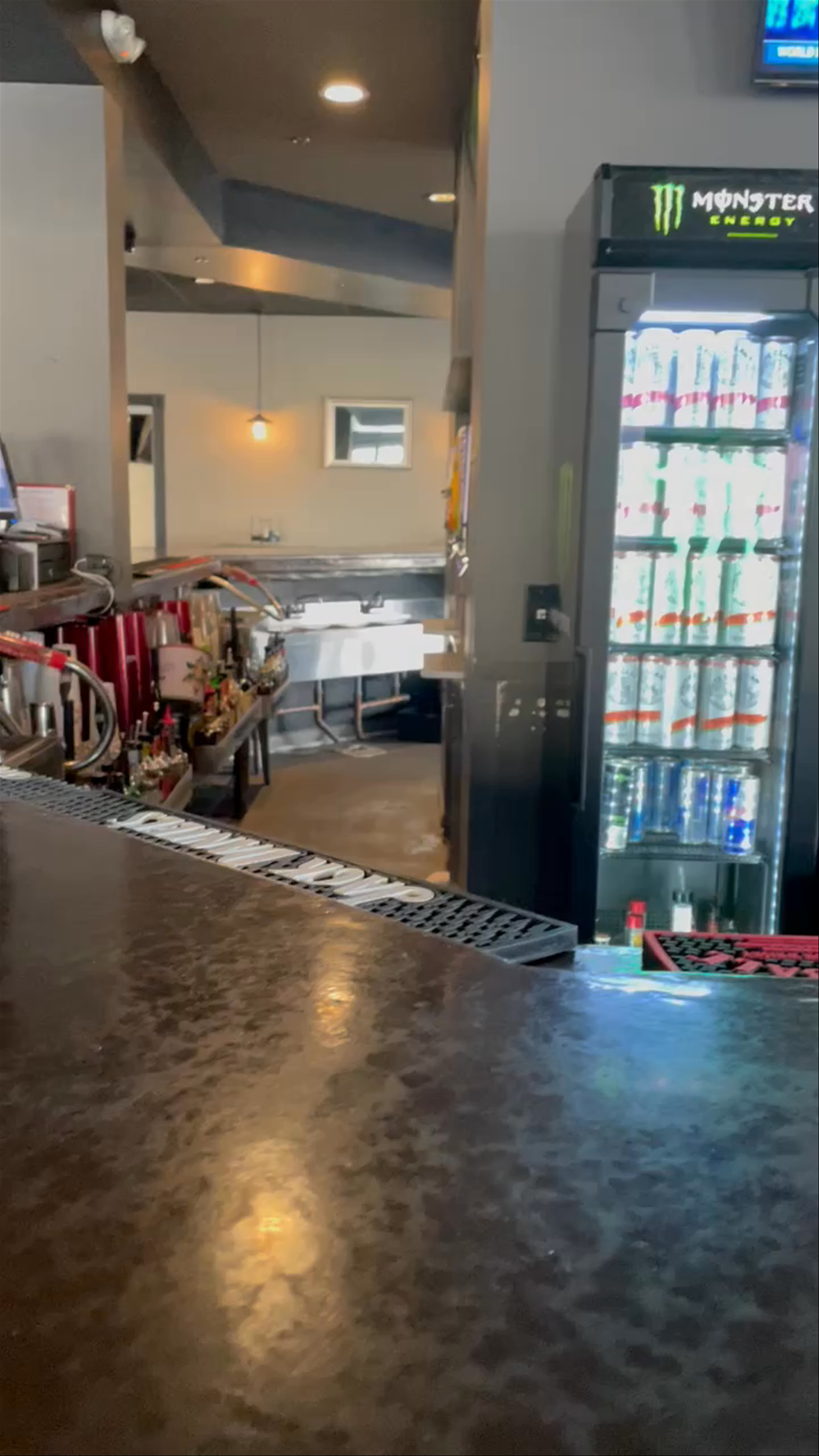 Omaha Bar Vibes: A Chill Urban Hangout Experience