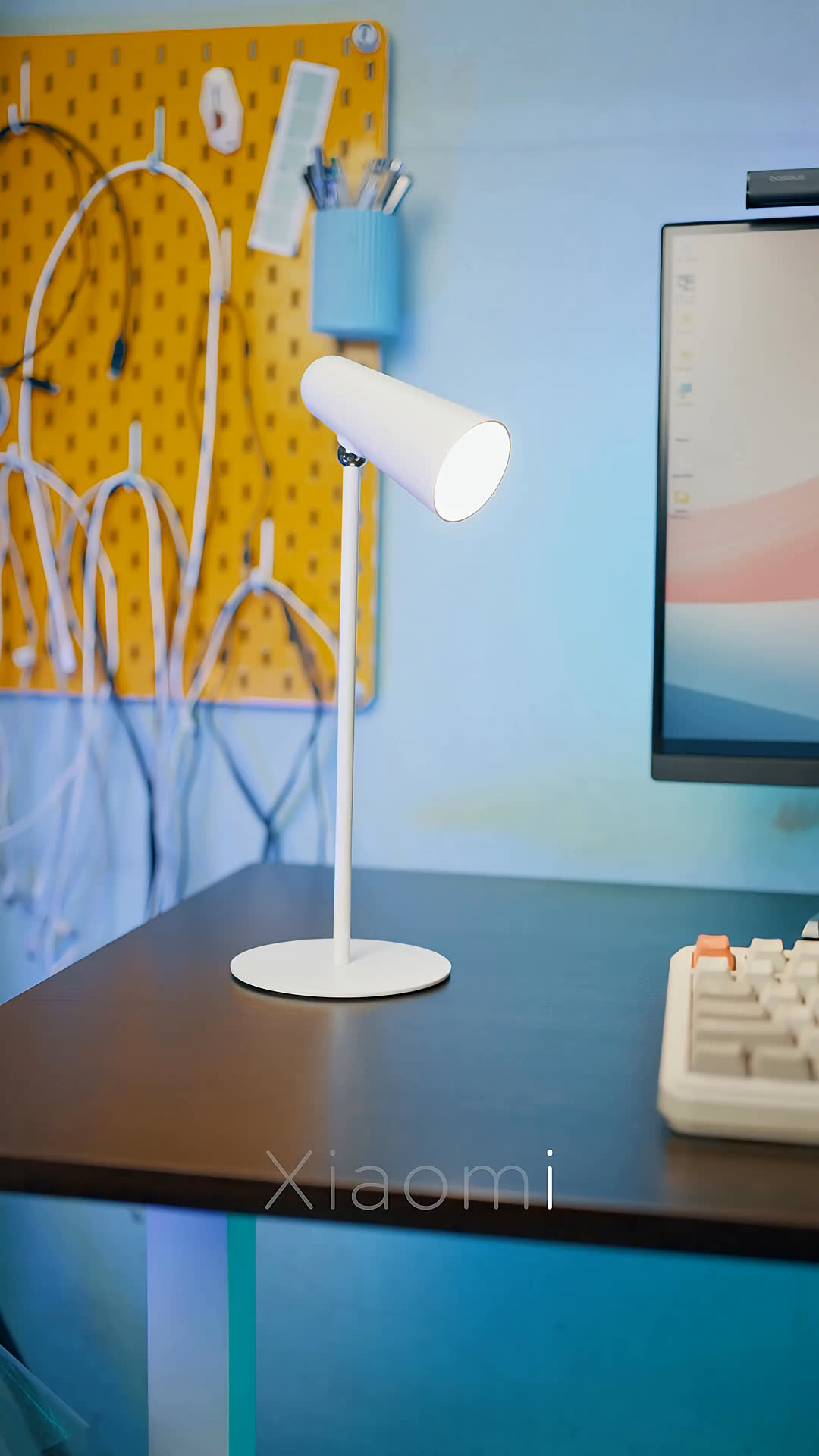 Xiaomi Flexible Rechargeable Lamp (Model: MJTD05YL)