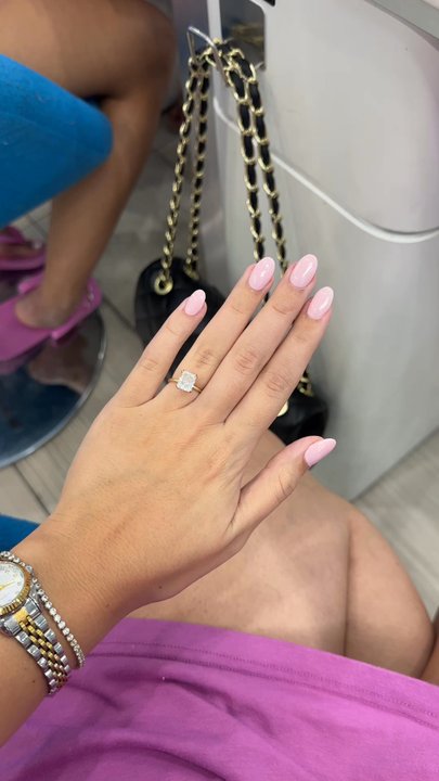 Hawaii Nailspa - vs. what i got. not bad looking just not at all what i wanted! and she was rude on top of it al! - Nail Salons Near Me - Mansfield, Texas