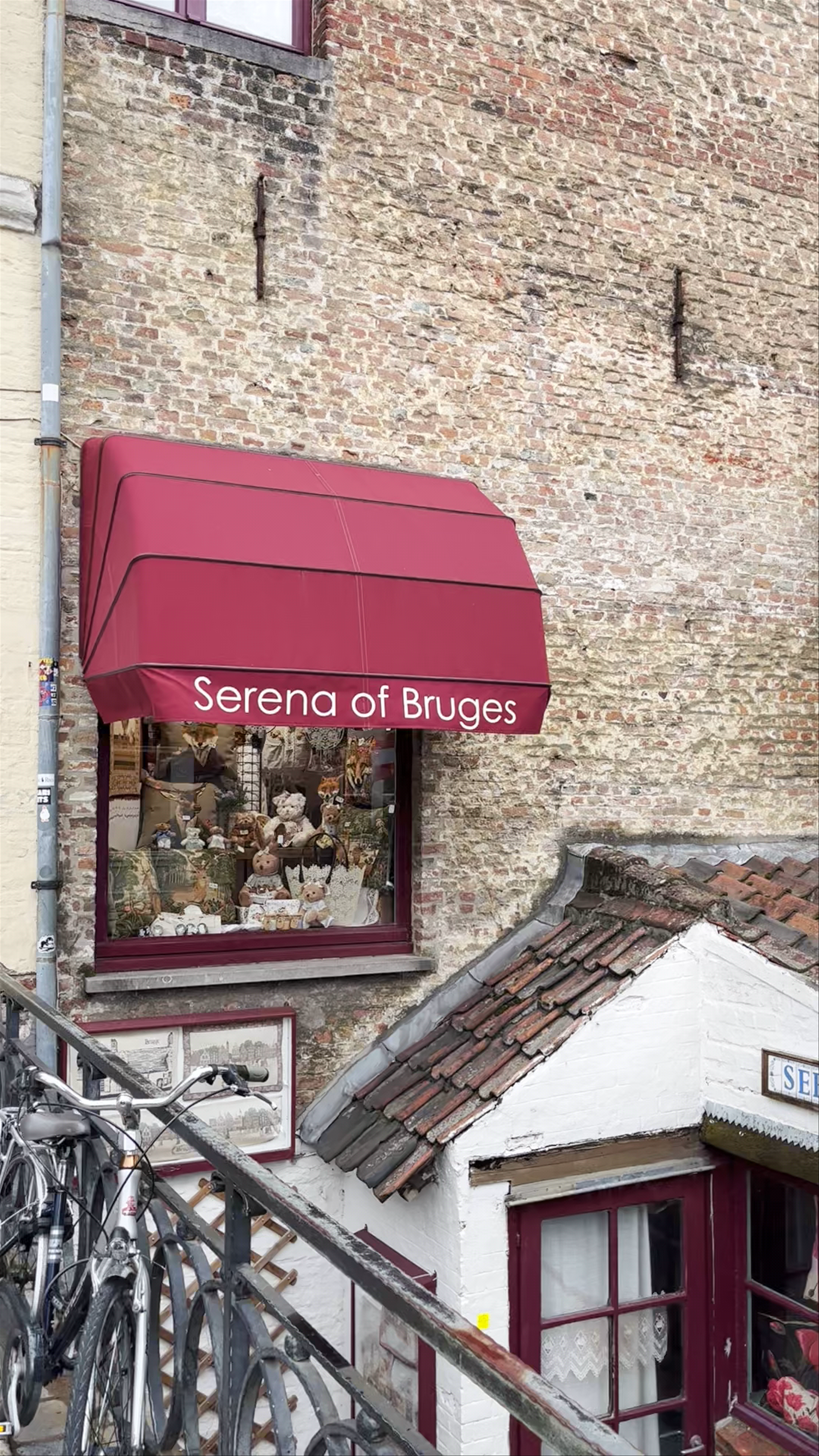 Strolling Mariabrug & Mariastraat in Bruges: Charming Canal-Side Walk