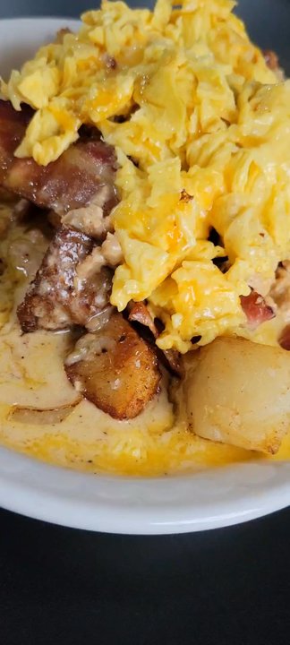 The Milkhouse - Garbage Plate (breakfast item) - Desserts Near Me - Marcellus, New York