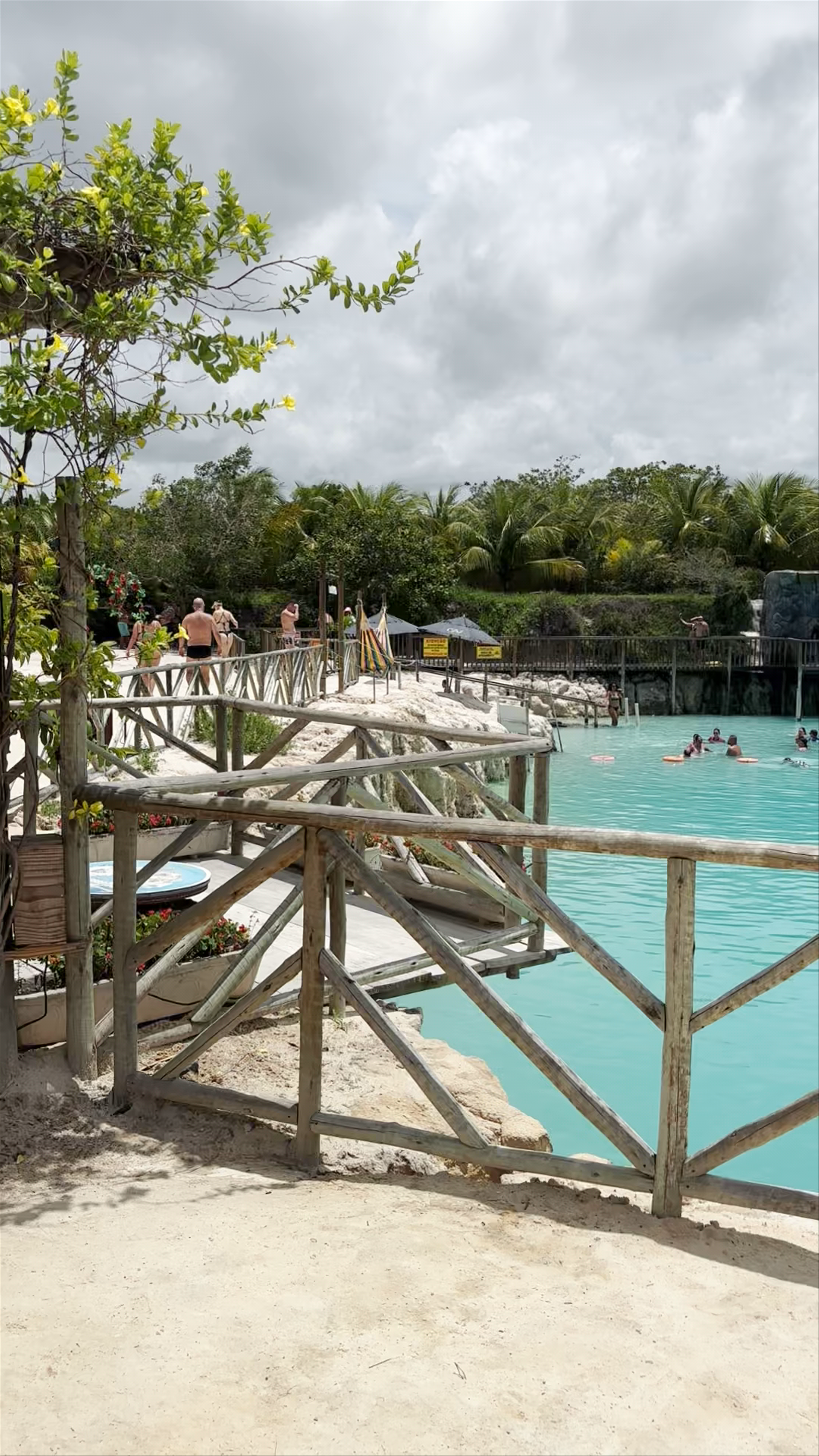 Buraco Azul Caiçara - Rua Professora Francisquinha - Caiçara