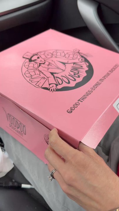 Voodoo Doughnut - Felt like a kid on Christmas mornin!! - Donuts Near Me - Chicago, Illinois