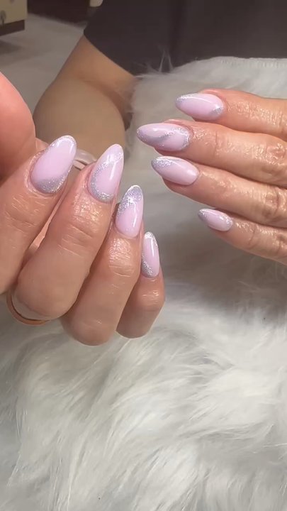 Vie Nail Bar - Nail Salons Near Me - Dallas, Texas