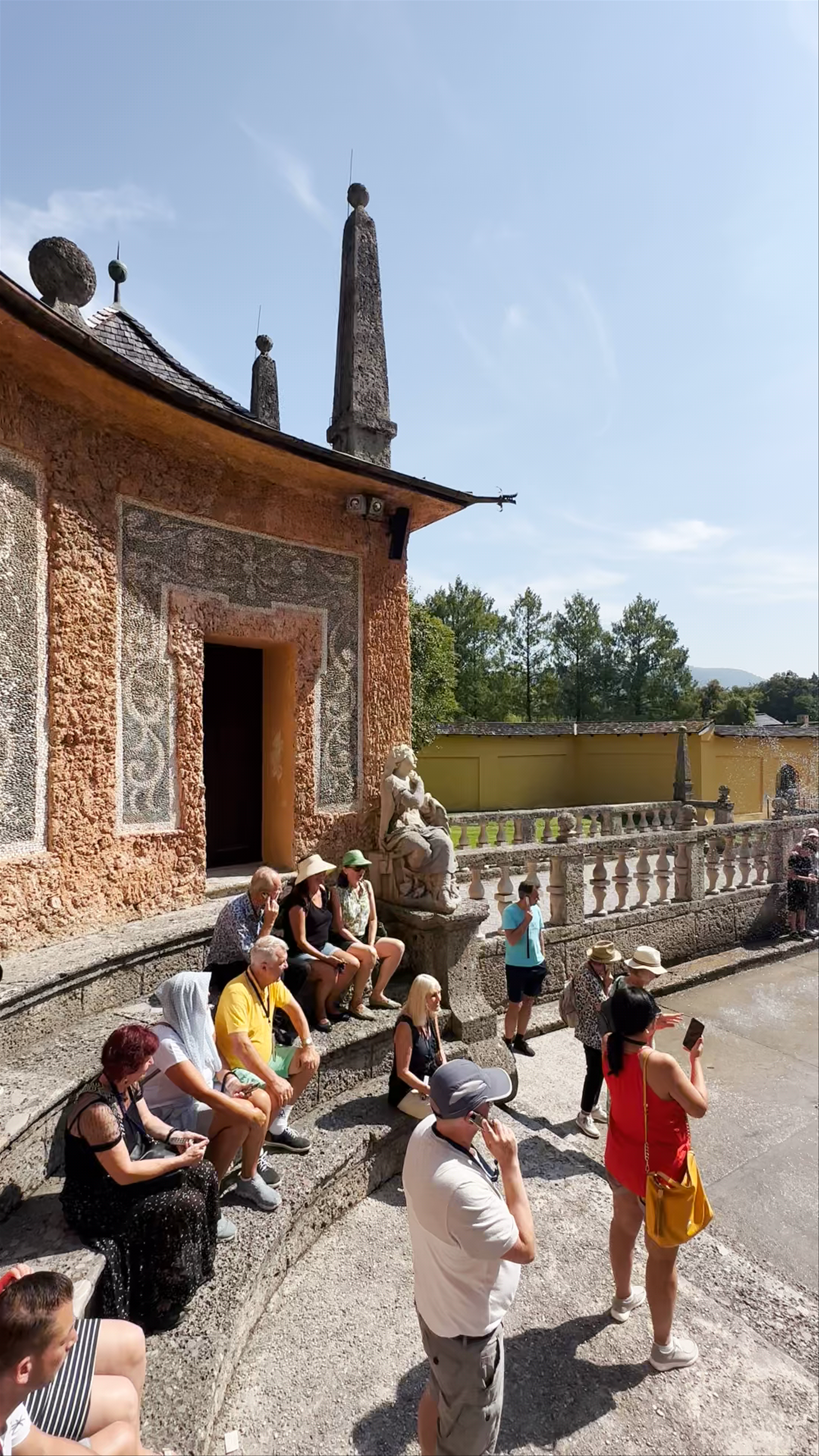 Großes Mechanisches Theater in Salzburg: A Majestic Historical Water Fountain Experience