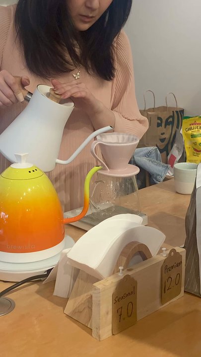Dopapen Coffee - Pour over in action - Coffee & Tea Near Me - Markham, Ontario