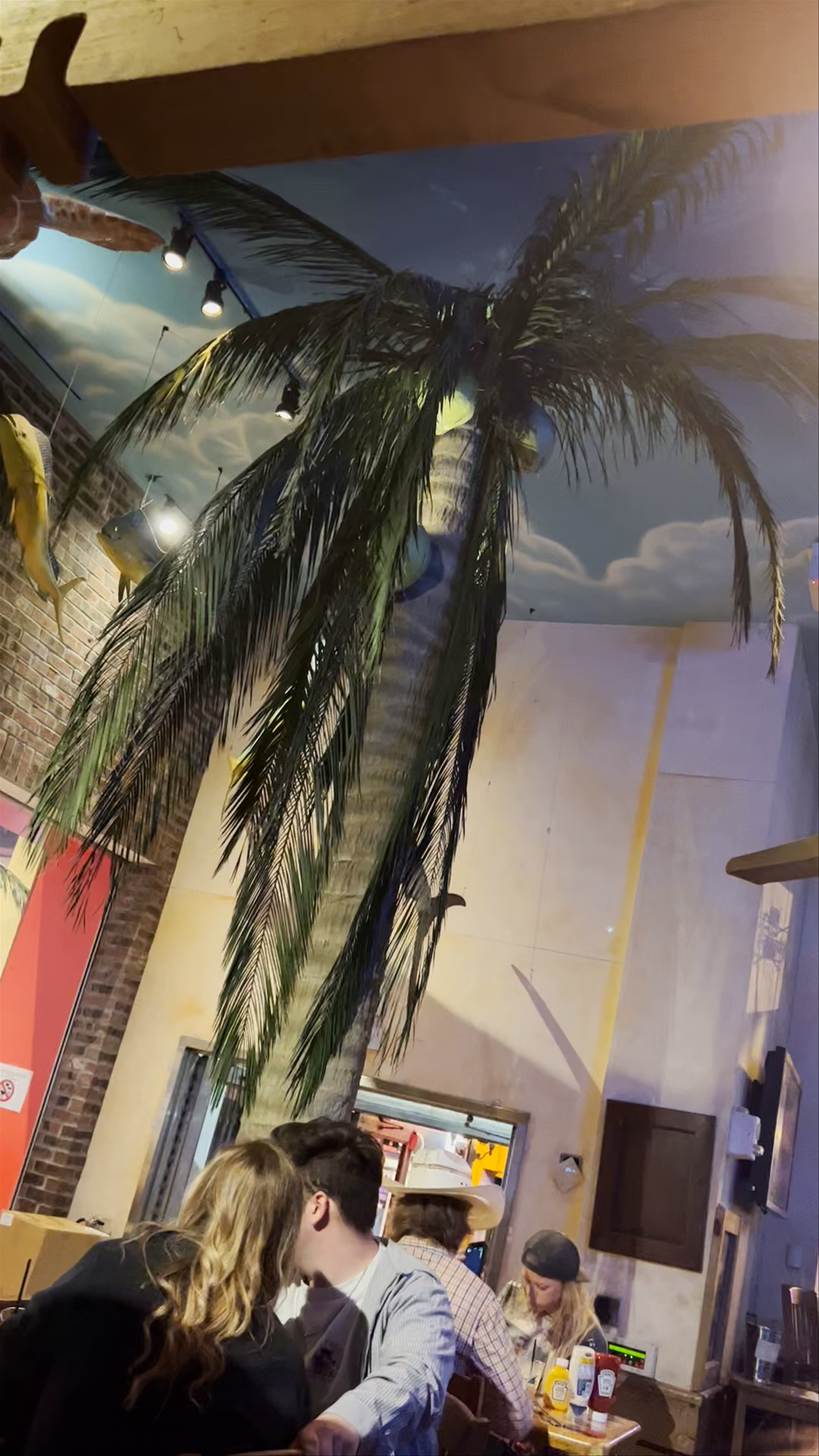 Margaritaville Restaurant Nashville: Tropical Vibes & Live Music on Broadway