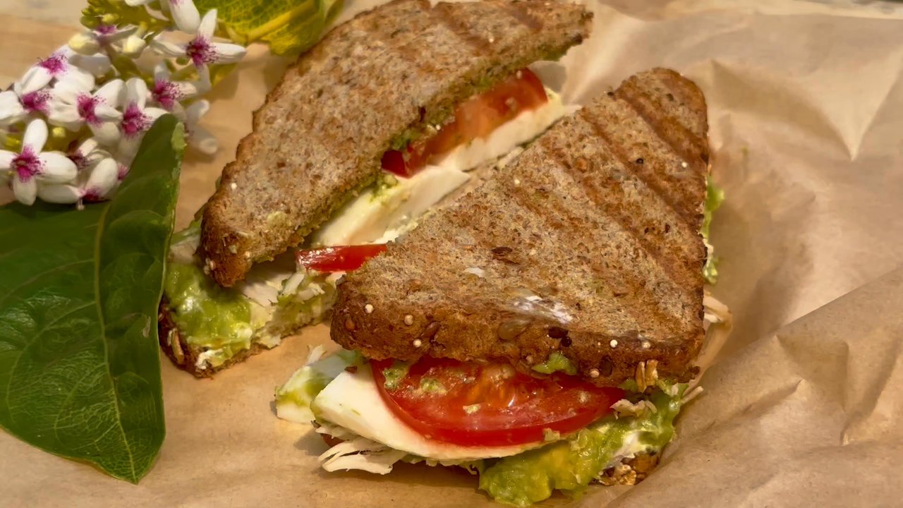 Cafe Alani - Creperies Near Me - Honolulu, Hawaii