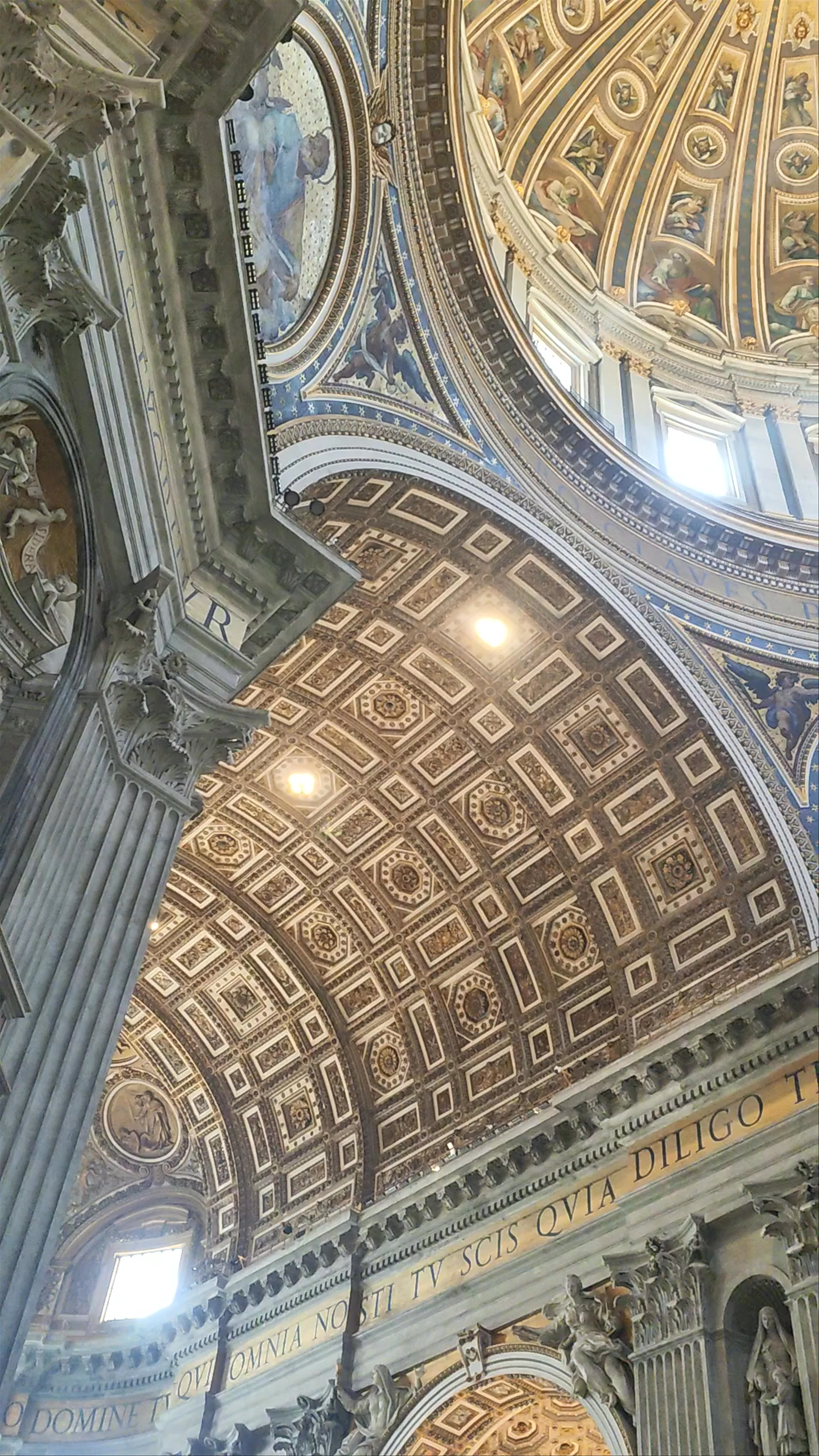 Basilica San Pietro in Vincoli: Majestic Artistic Masterpiece in Rome