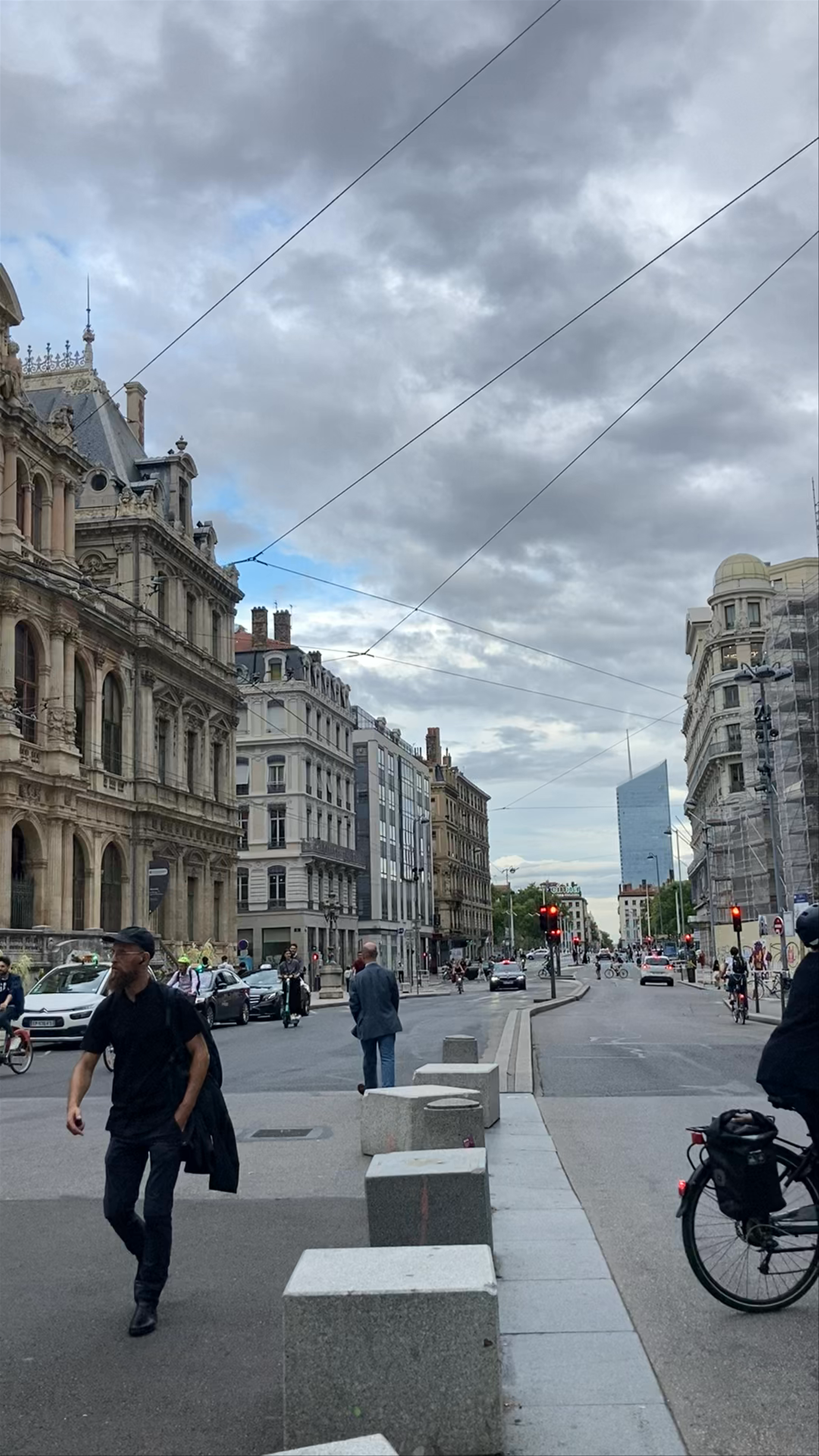 Palais de la Bourse de Lyon: Historic Architecture and Urban Energy