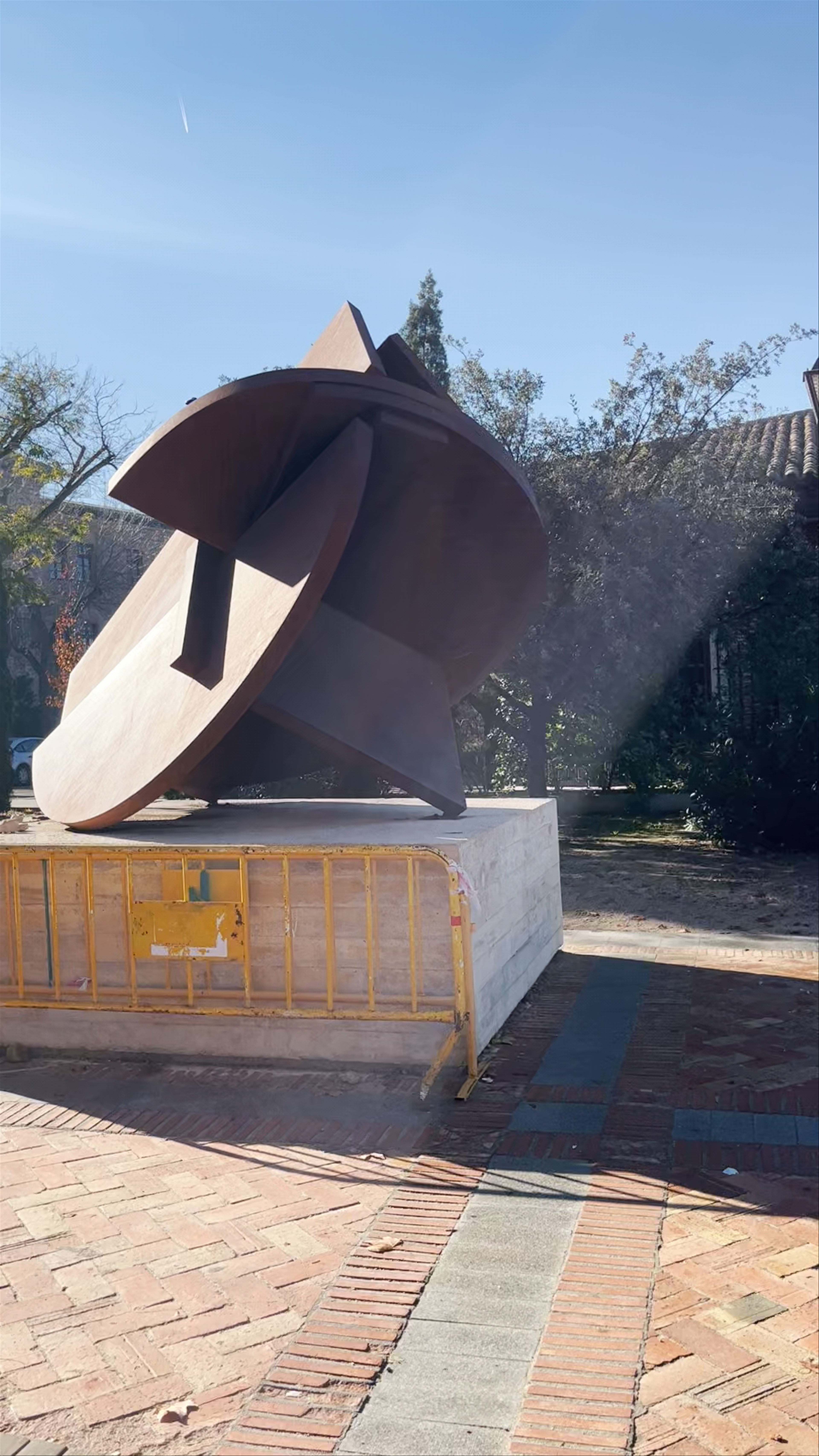 Rusted iron installation