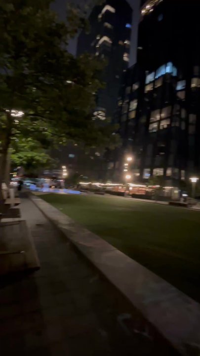 Waterline Square Park - Quick video pan of the park - Parks Near Me - New York, New York