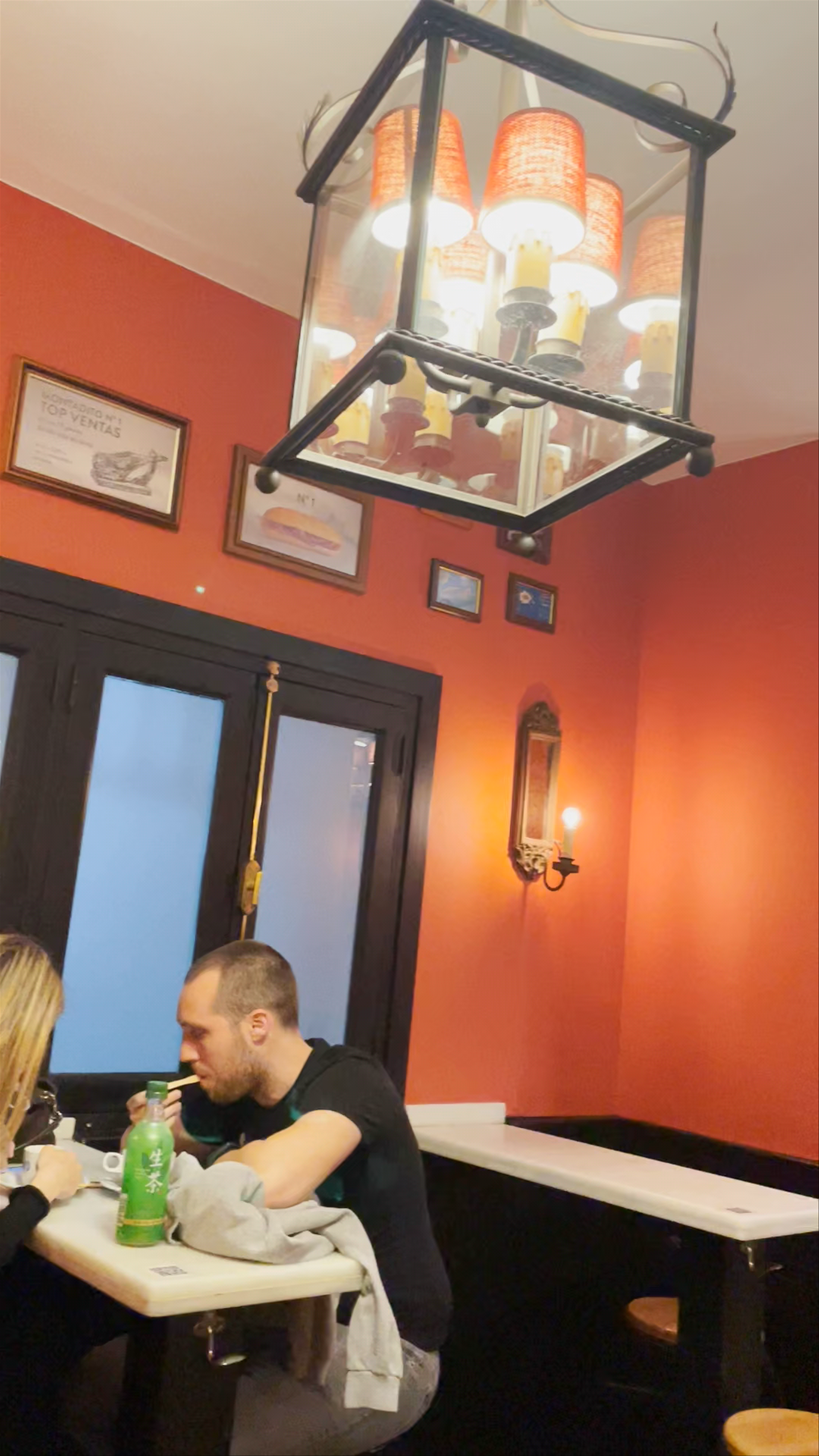 100 Montaditos ORIGEN: Cozy Spanish Tapas Experience in Seville