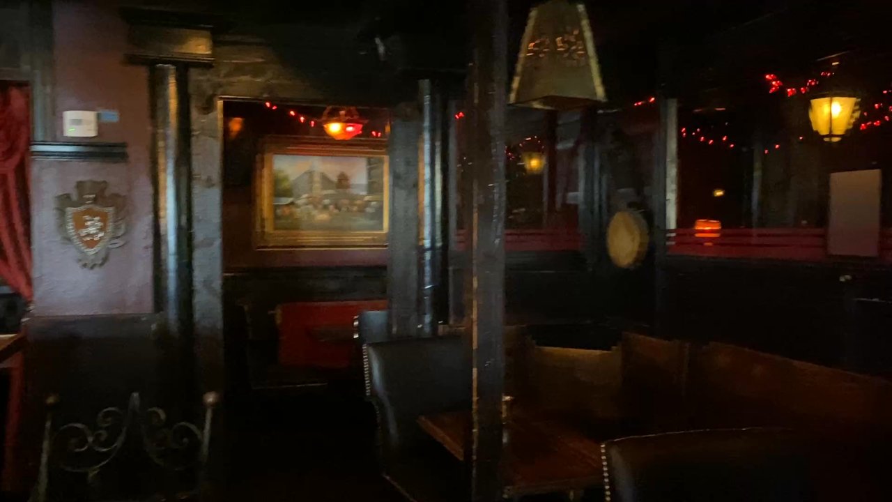 R Bar - Lounges Near Me - Los Angeles, California