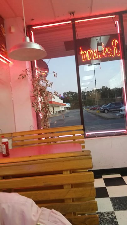 Captain J Seafood - Inside the restaurant - Seafood Near Me - Chesapeake, Virginia