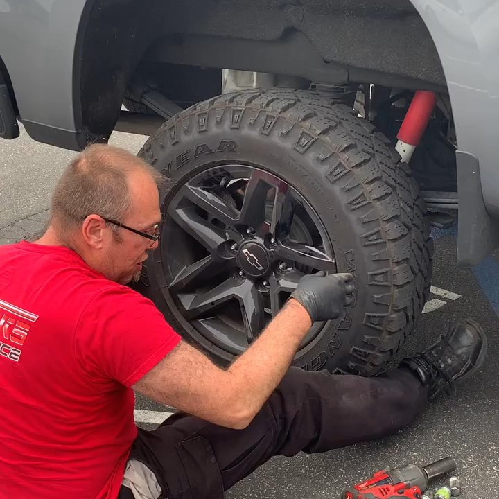 Franks Performance - 2920 Chevy Silverado truck quick services at Franks Performance. P:714-403-5758 - Auto Repair Near Me - Huntington beach , California