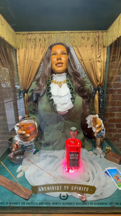 Green River - Fortune teller - Distilleries Near Me - Louisville, Kentucky