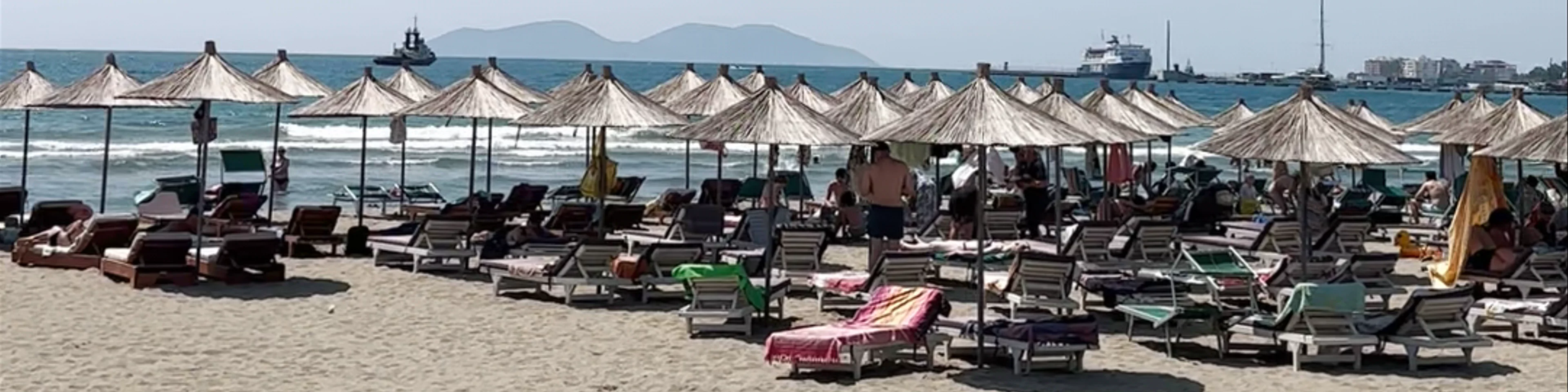 Plazhi te Akademia e Marinës