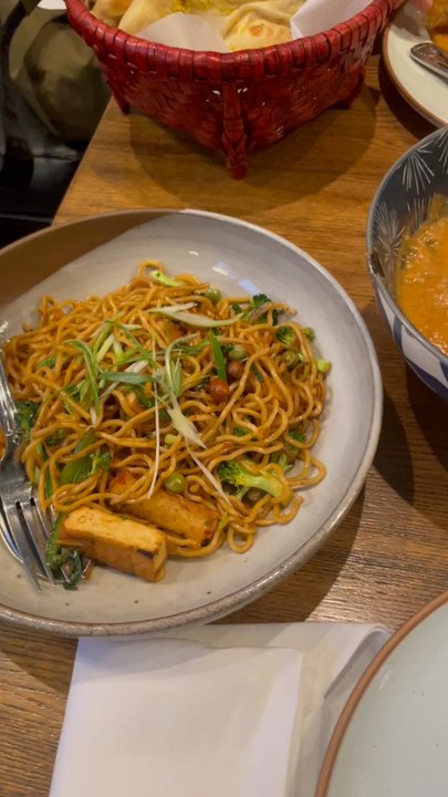 Base Camp - Organic Tofu Chow Mein - Himalayan/Nepalese Near Me - San Francisco, California