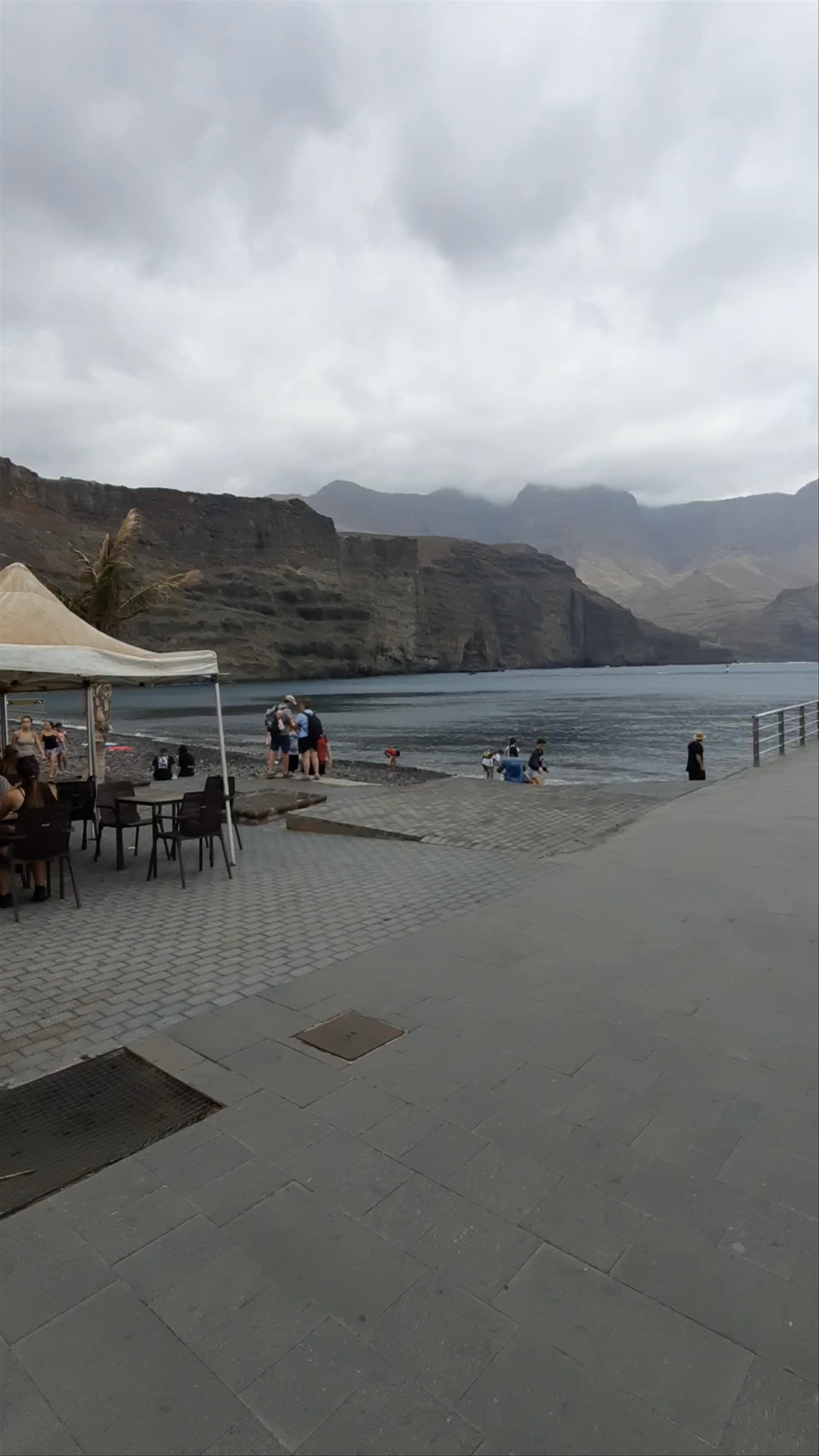 Restaurante Dedo De Dios at Puerto de las Nieves: Coastal Dining with Dramatic Cliffs