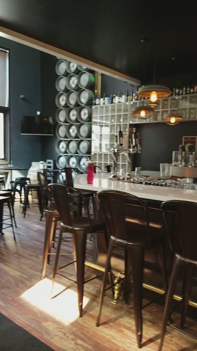 Hungry Brew Hops - Glide the bar - Gastropubs Near Me - Newmarket, Ontario