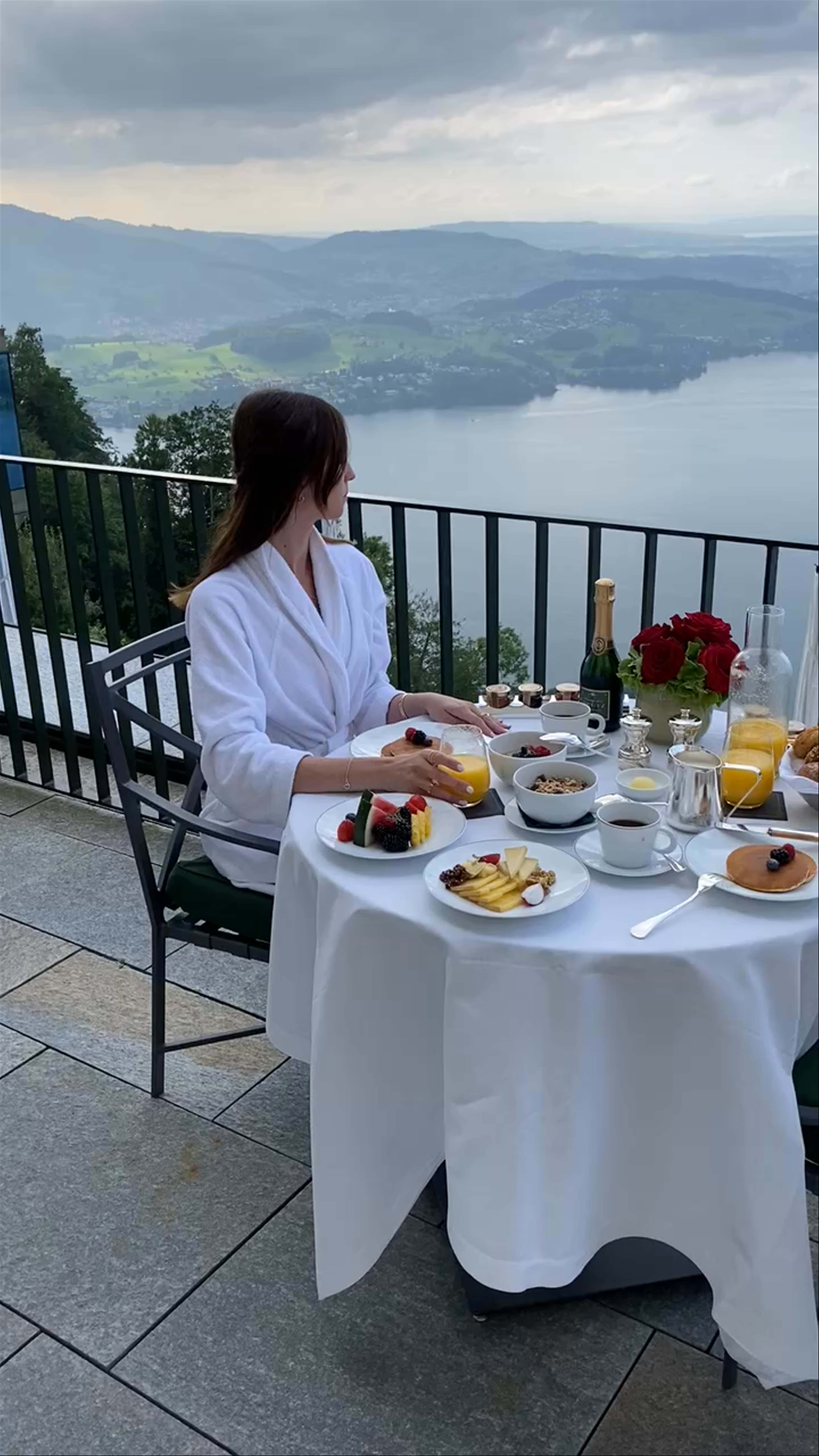 Luxurious Breakfast with Panoramic Lake Lucerne Views at Bürgenstock Resort