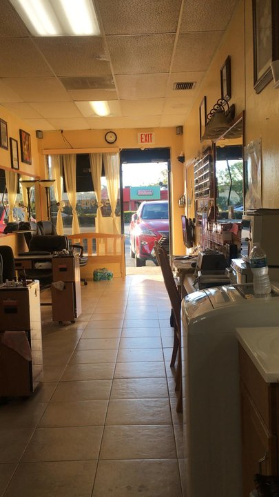 Majestic Nails - Small shop but so impressive!! - Nail Salons Near Me - Margate, Florida