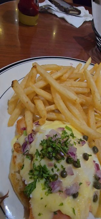 Mimi's Cafe - Breakfast & Brunch Near Me - Fontana, California