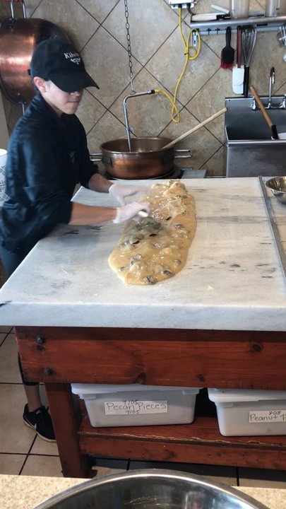 Kilwins Ice Cream - Chocolate - Fudge - Making fudge - Chocolatiers & Shops Near Me - St. Augustine, Florida