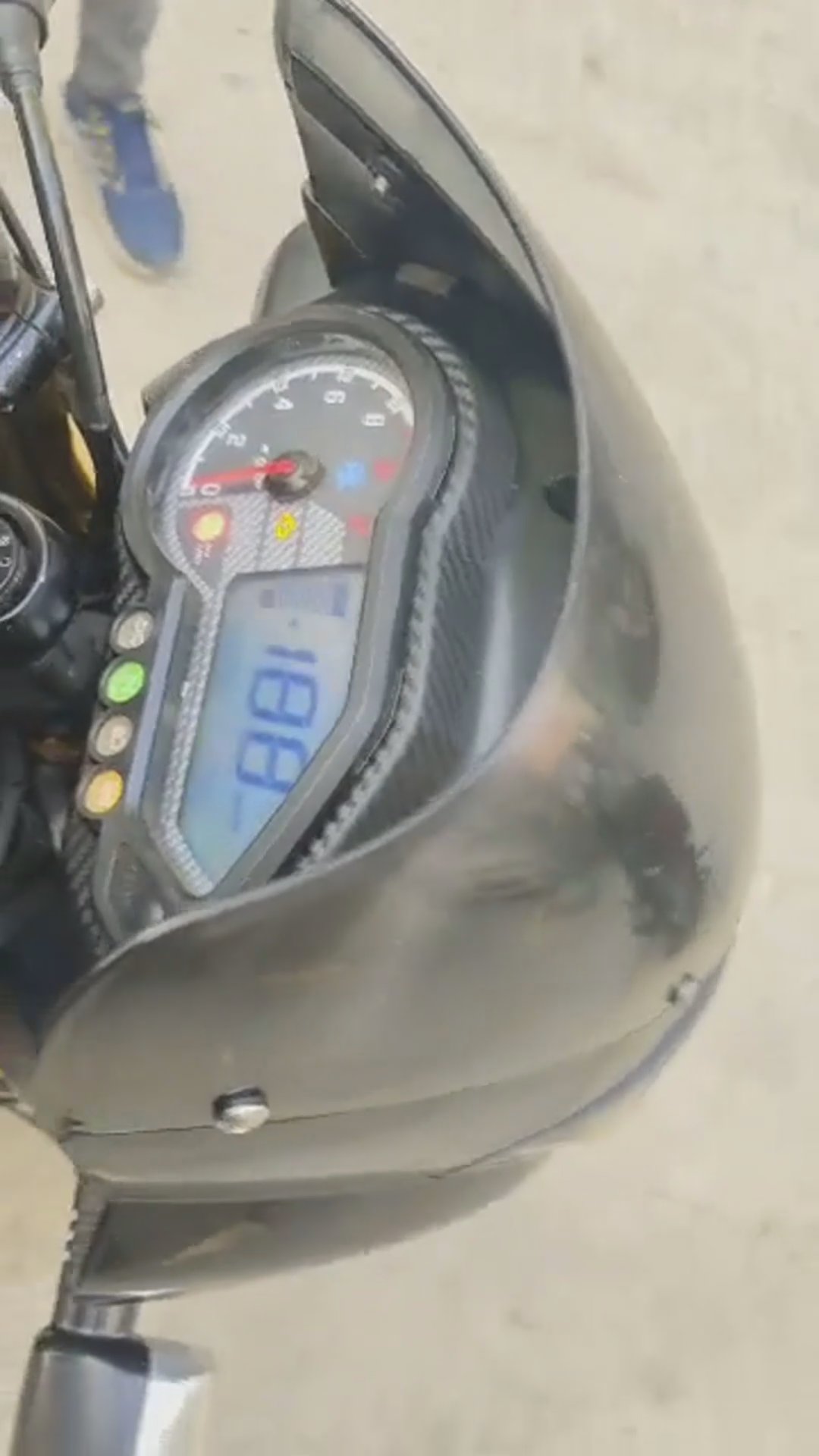 Walk-around video thumbnail