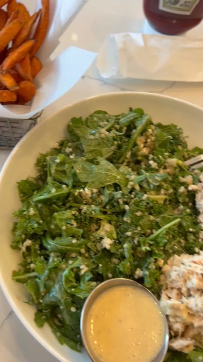 Carrot Express - Eating at carrot express for a healthy lifestyle - Salad Near Me - Pembroke Pines, Florida