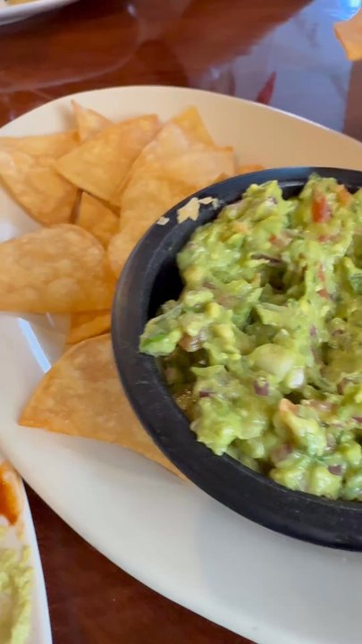 El Manto - Guacamole and chips - Tacos Near Me - Reidsville, North Carolina