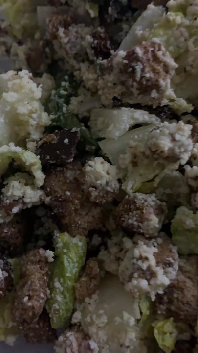 D-K-Che' - Overwhelming amounts of Parmesan, dry, and more croutons than lettuce - Juice Bars & Smoothies Near Me - San Diego, California