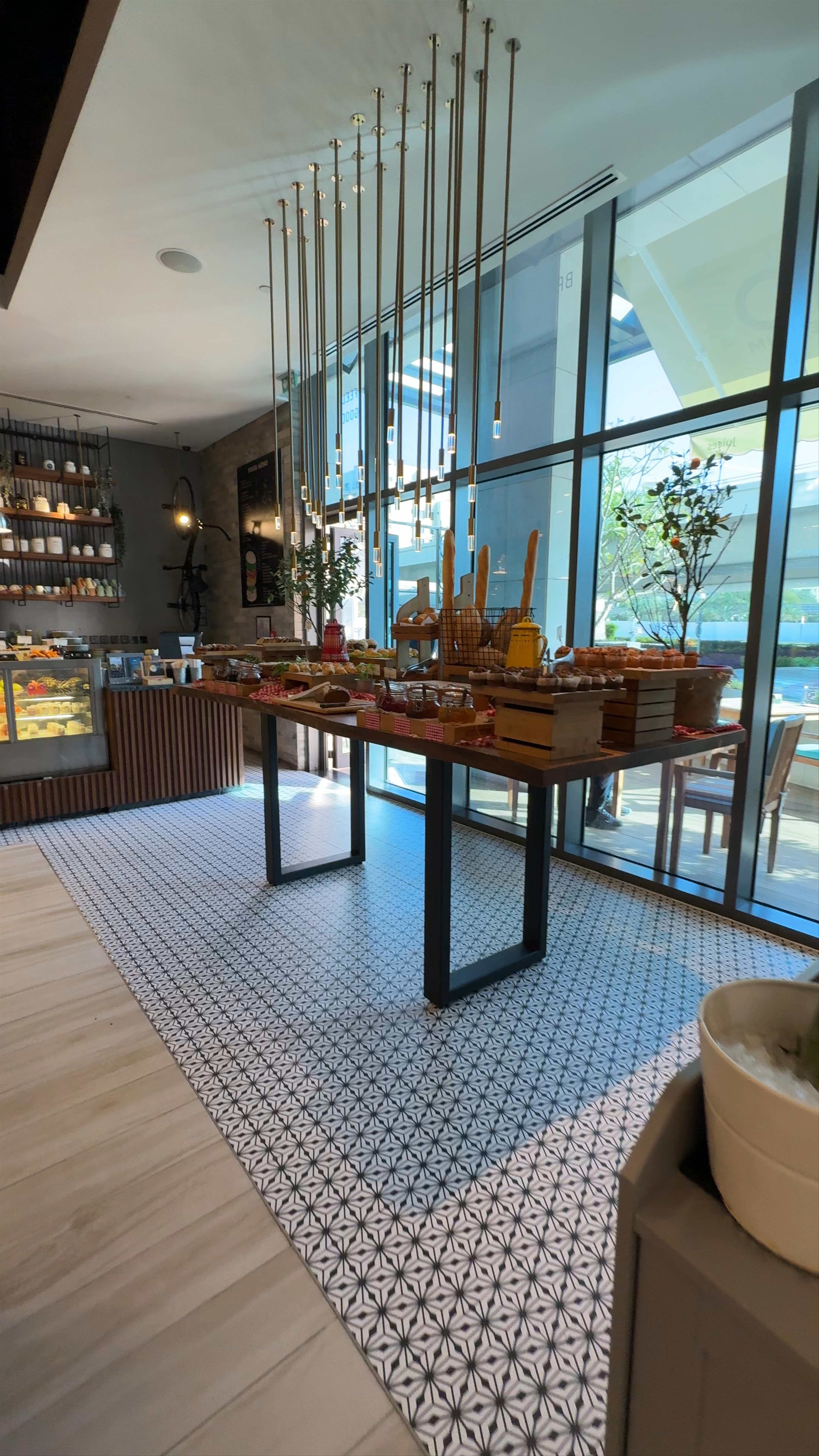 Fixie Café: Cozy Breakfast and Brunch by West Beach Dubai