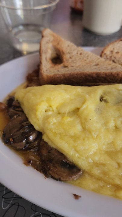 Clover Grill - Diners Near Me - New Orleans, Louisiana