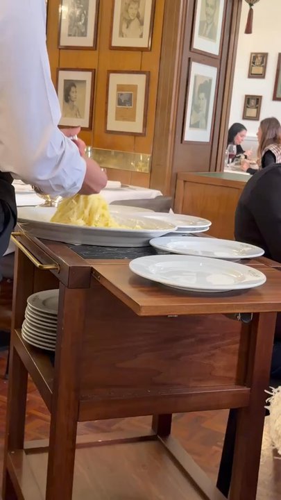 Alfredo alla Scrofa - Alfredo - Italian Near Me - Rome, RM