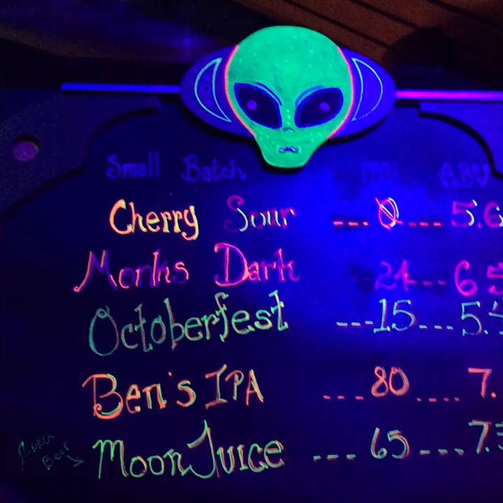 Alien Brew Pub - Burgers Near Me - Albuquerque, New Mexico
